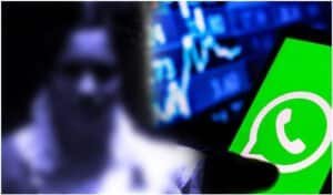 Woman Lover Sends Message Private Photos to Her Husband Whatsapp