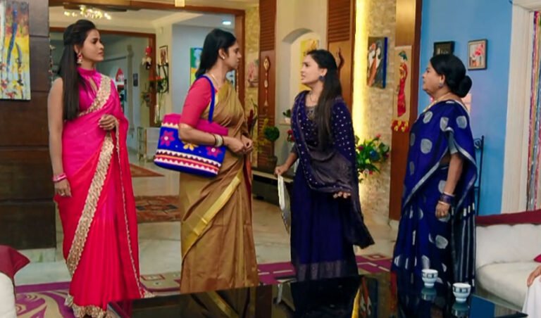 Intinti Gruhalakshmi Feb 4 Episode Today : Ankita Fires on Tulasi And Anasuya insulting, Lakshya Interfere into Scene more heat argument raised in episode