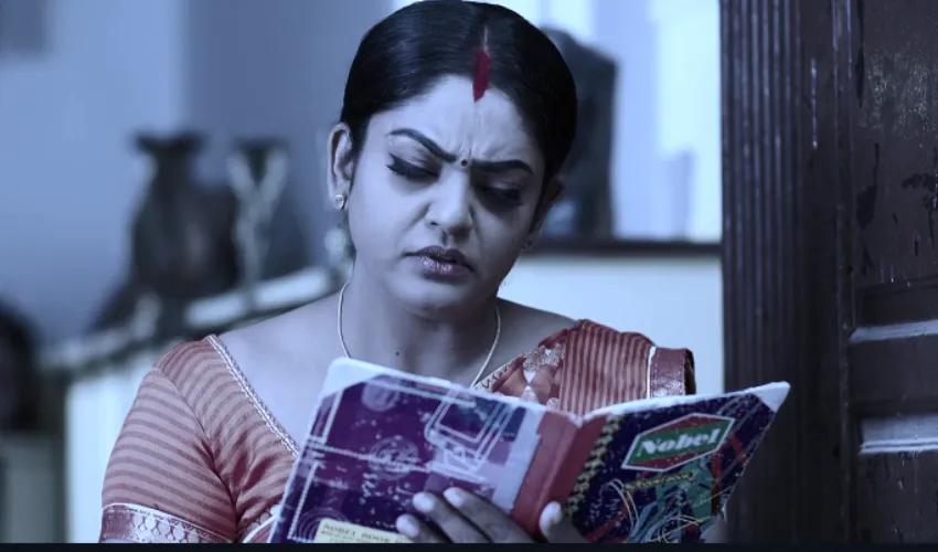 Karthika Deepam Feb 26 Episode : Deepa Knows Shocking truth about Anand Rao, Baby of Monitha