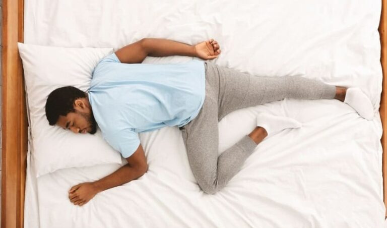 health-tips-about-sleeping-position