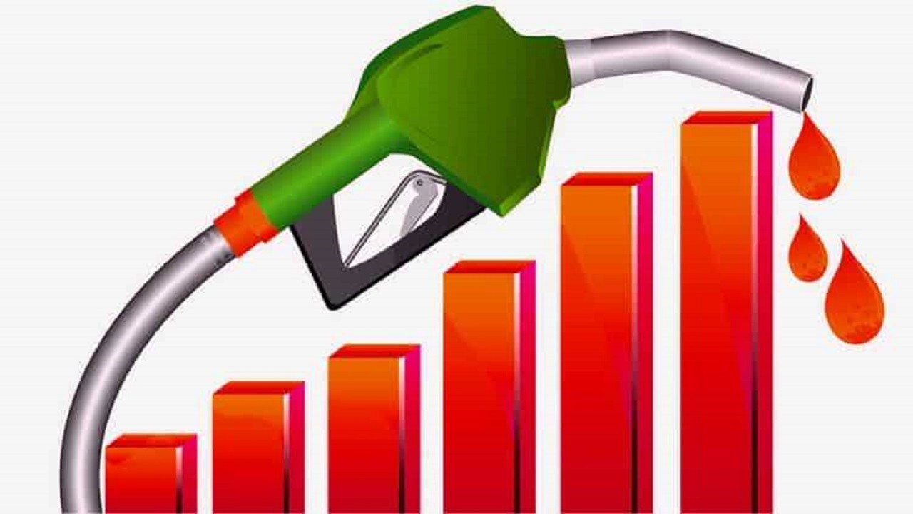 84 rupees hike price of petrol at pakisthan