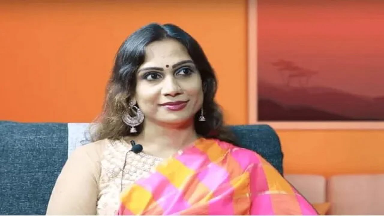 Transgender thamannah simhadri comments on banjara hills pub issue