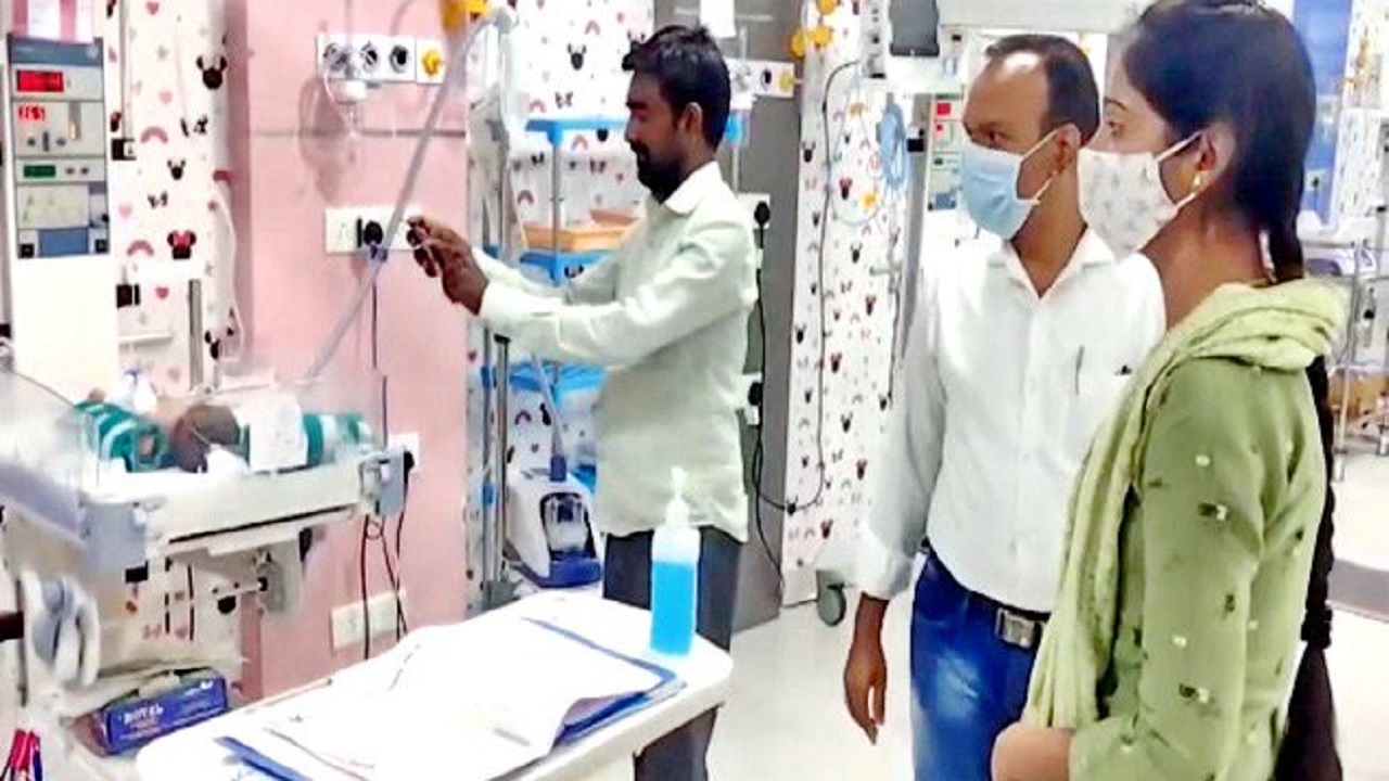 Karimnagar doctors negligence on five days old baby