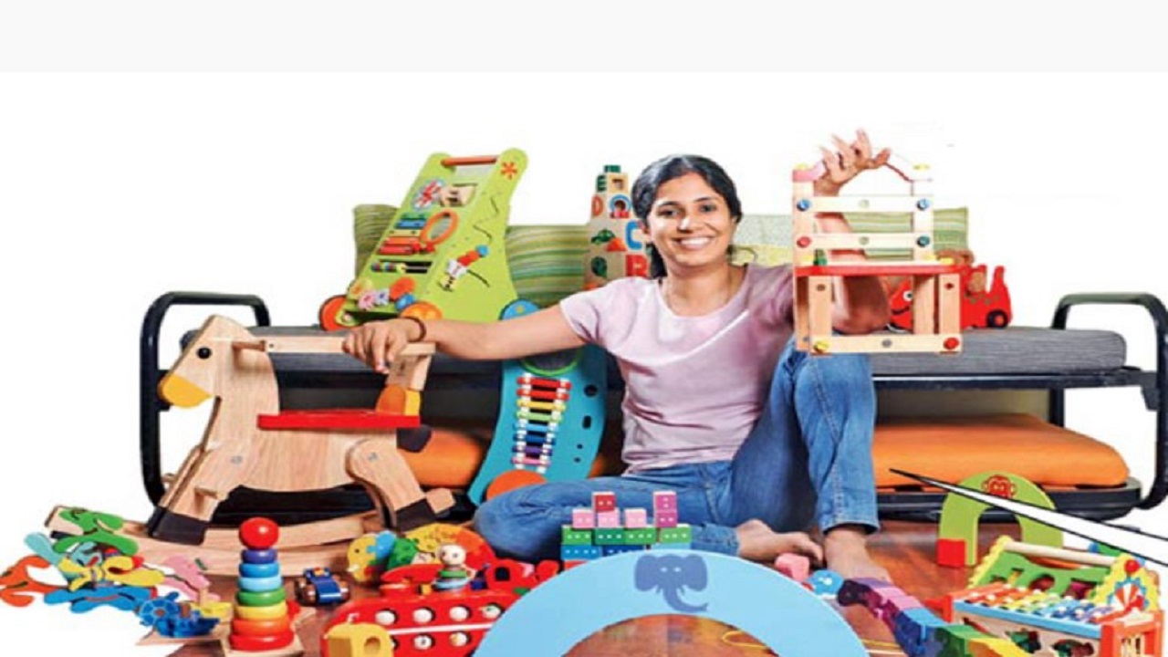 meeta sharma gupta returned to india from foreign and selling sustainable toys for children