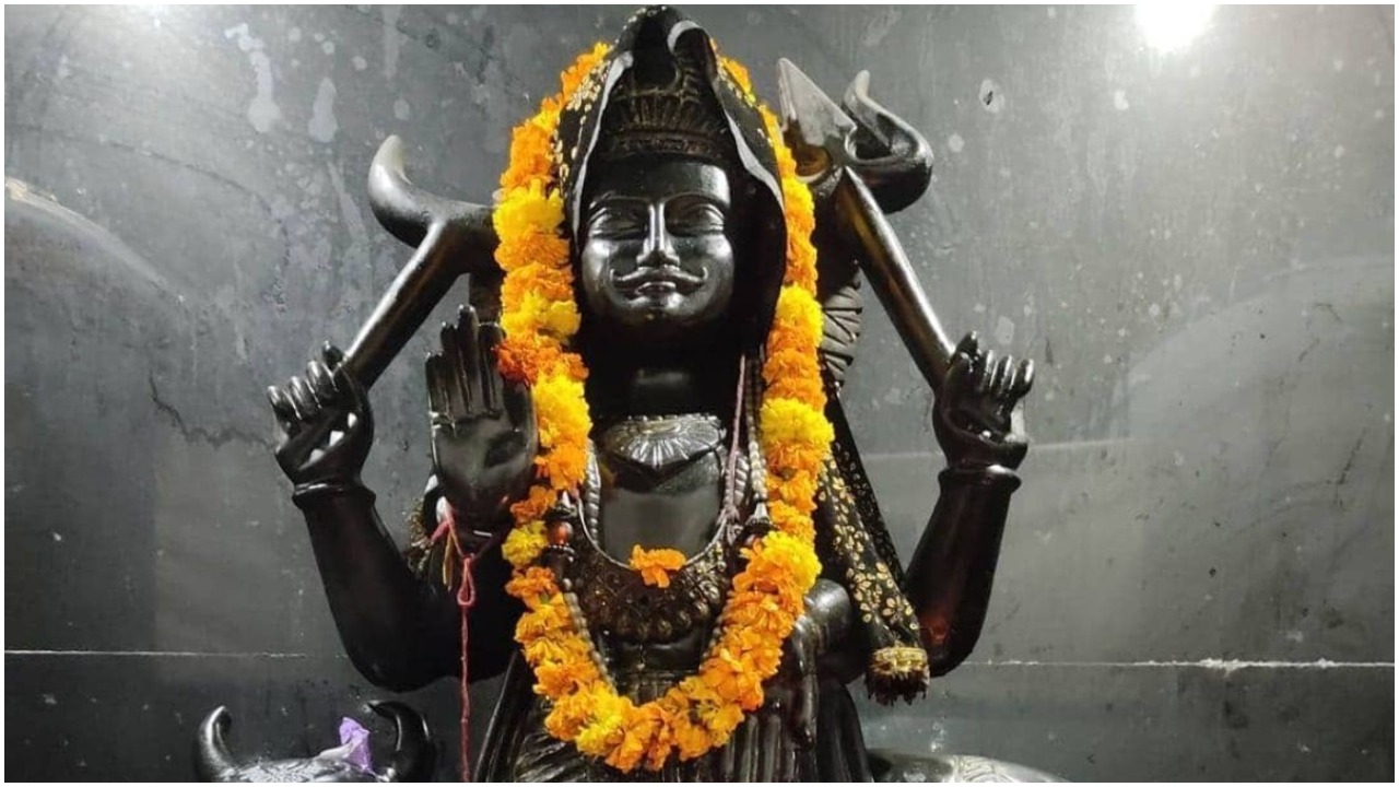 Shani Dev: కలలో శని దేవుని విగ్రహం కనబడుతోందా… దేనికి సంకేతమో తెలుసా?