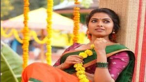 Bigg boss fame divi vadthya latest post goes to viral