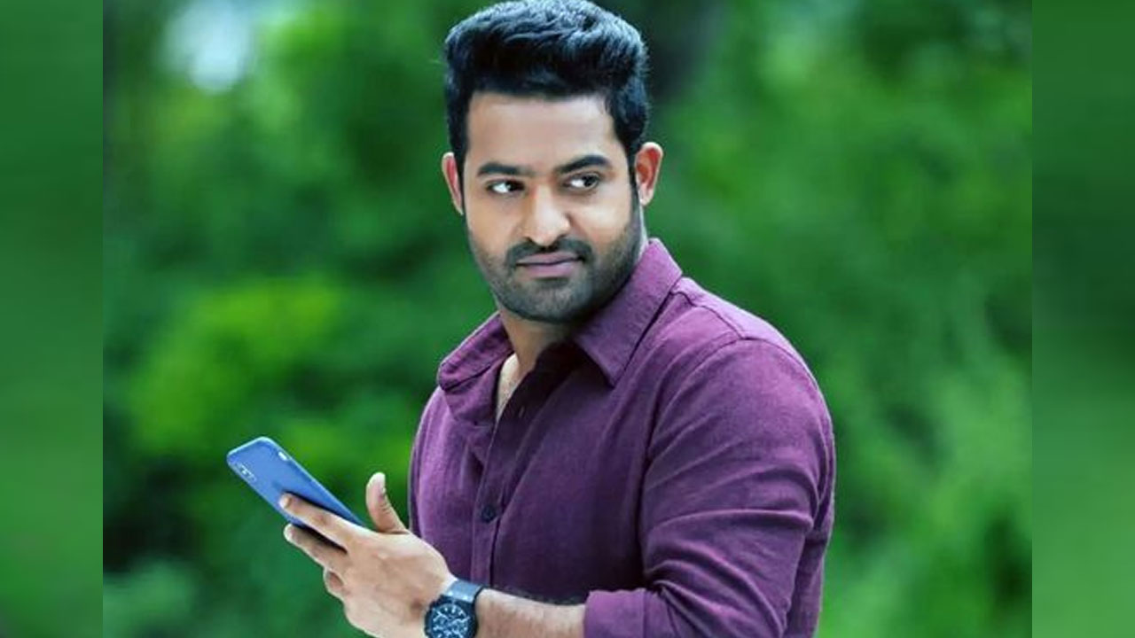 jr ntr phone number goes viral while talks with fan mother