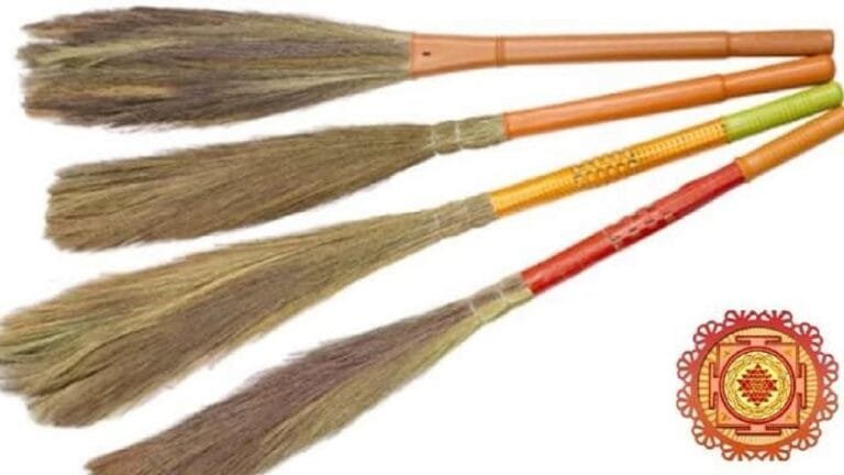 Amazing Vasthu tips in broom maintenance