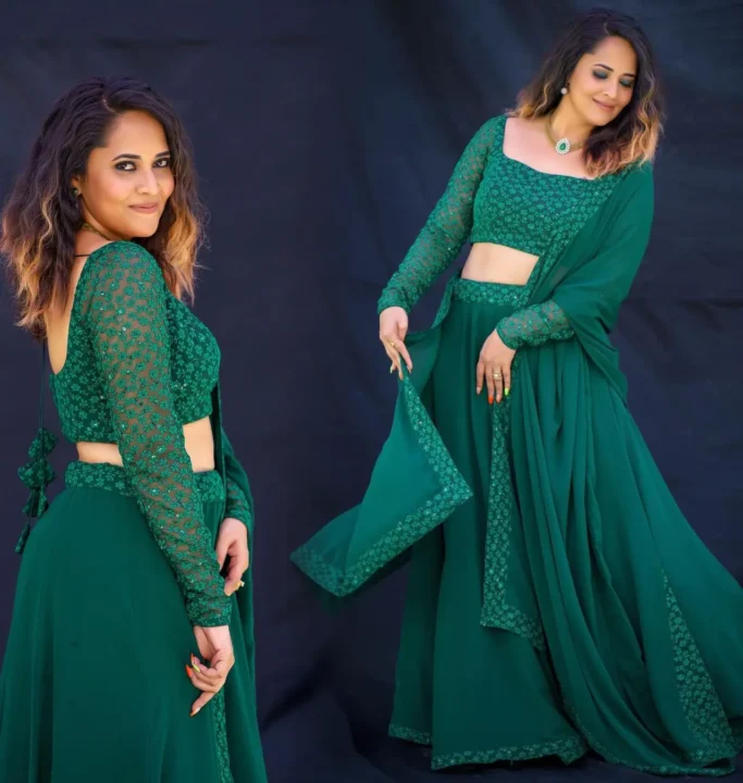 Anchor Anasuya Stunning Stills in Complete Green Outfit Dress, Photos Viral on Social Media
