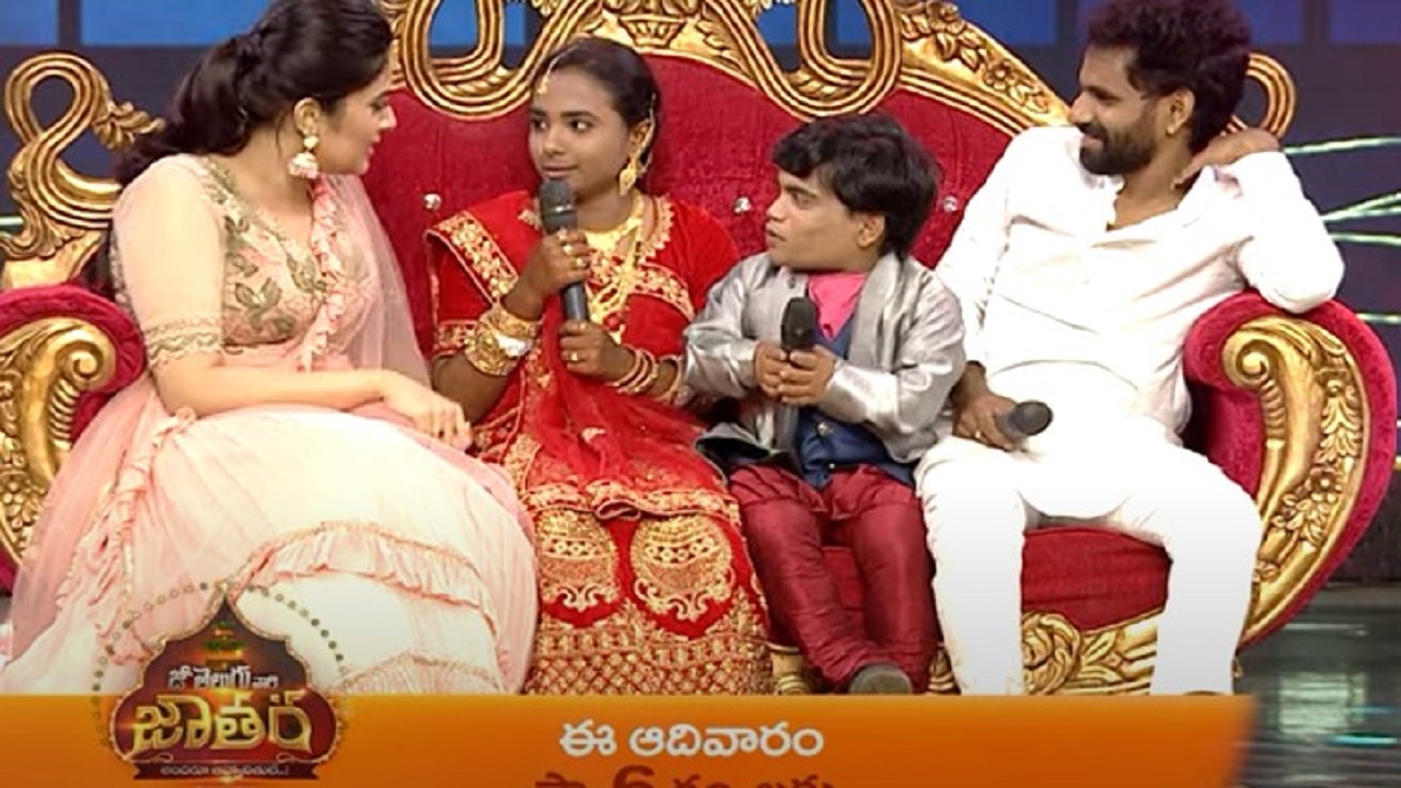 Jabardasth riyaz introduce his wife in first time