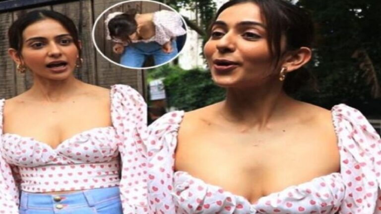 Rashi khanna latest hot pisc and video goes viral