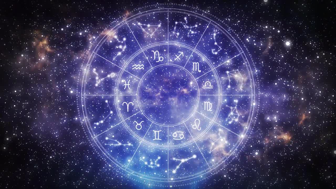 These two zodiac signs will fulfill their own home today