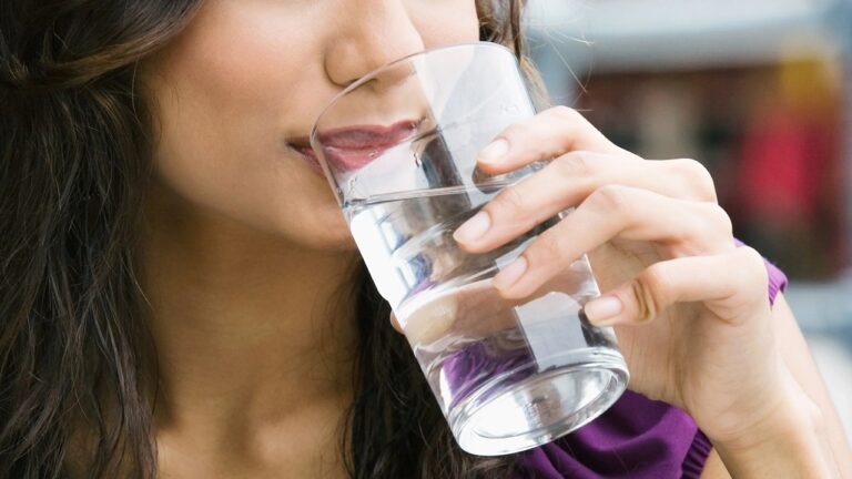 Do you know the benefits of drinking warm water