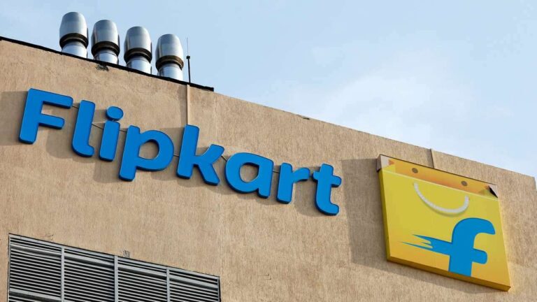 Flipkart big billion days sale 2022 you can ger a smart tv with just rupees 999