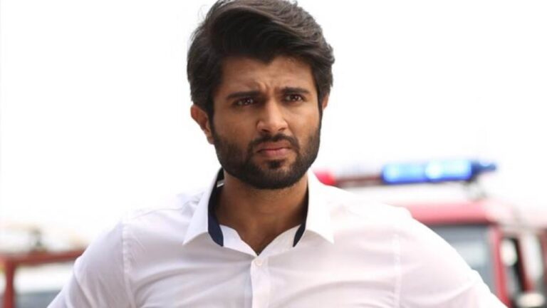 Vijay devarakonda helps to ahaa dance icon contestant