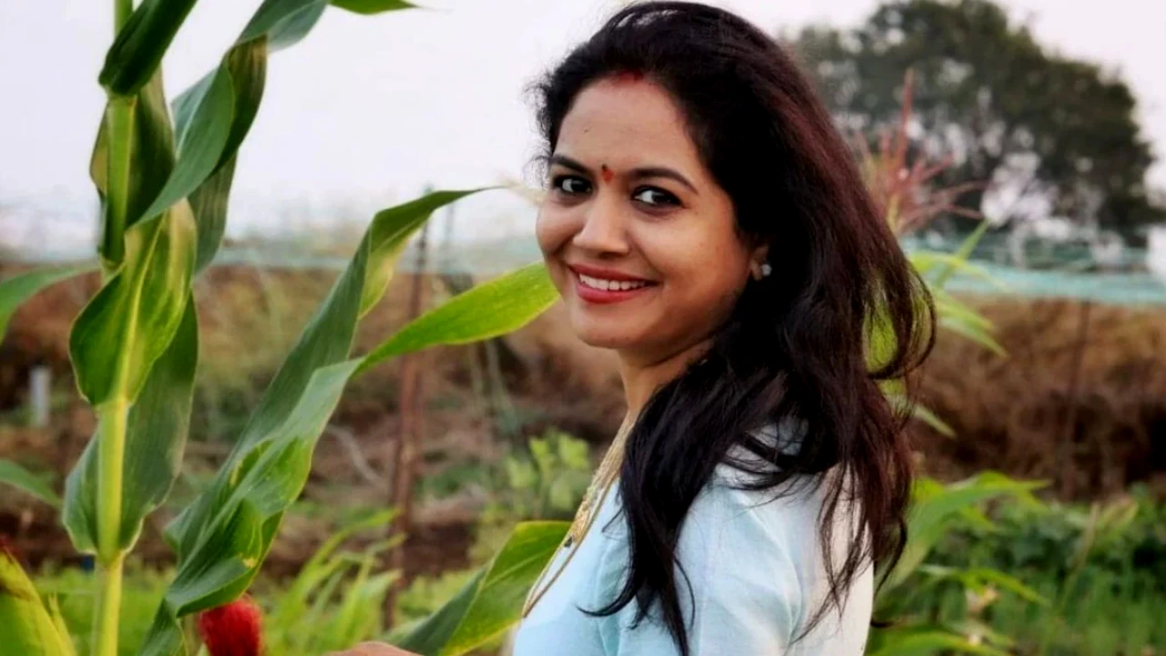 Singer Sunitha Wants to Give Surprise Birthday Gift to Her Husband Ram Veerapaneni