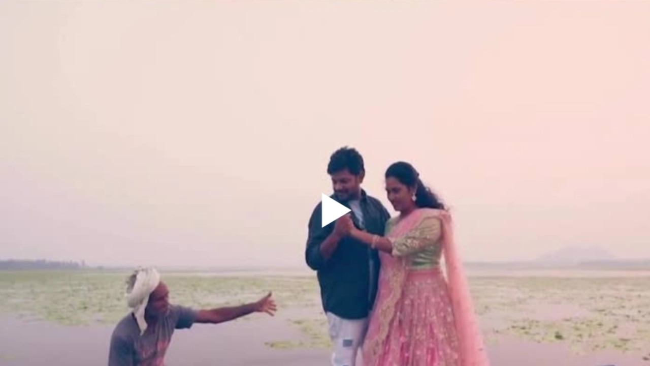 Viral Video _ Andhra old man Directed pre wedding Shoot of Pair Bridegroom on Boat (1)