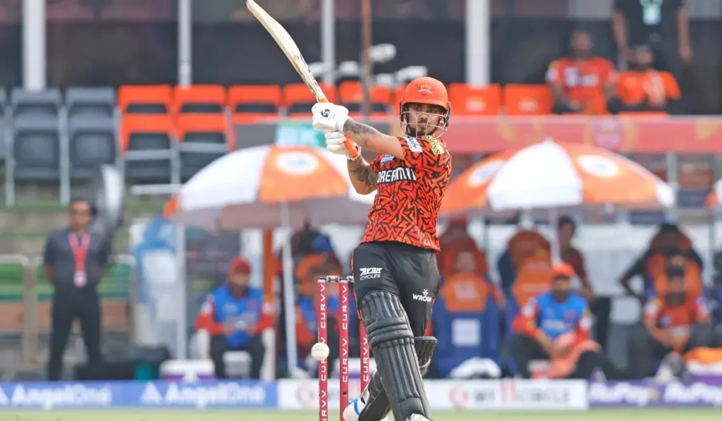 SRH vs RR _ Ishan Kishan Creates History, Becomes First SRH Batsman in Telugu
