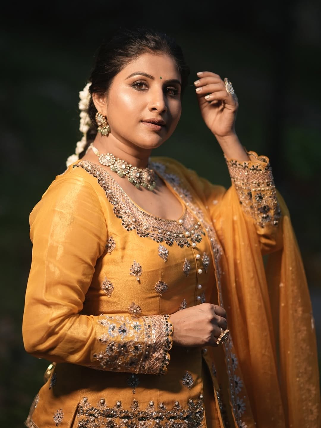 singer mangli yellow dress photos viral