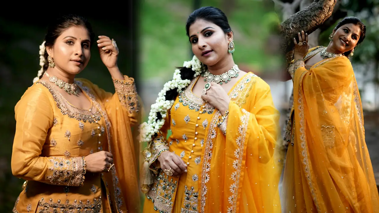 singer mangli yellow dress photos viral
