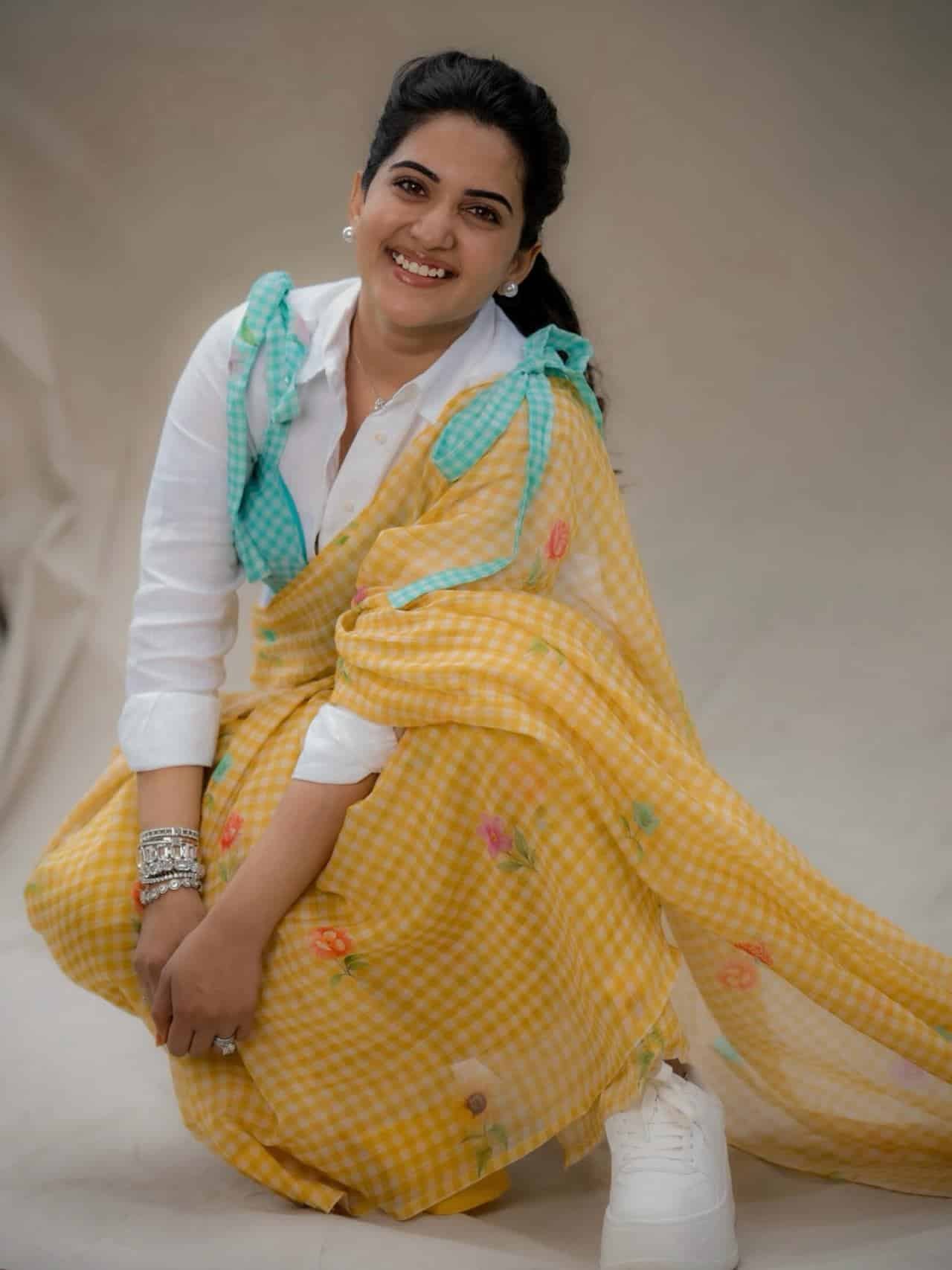 Anchor Sravanthi Chokkarapu