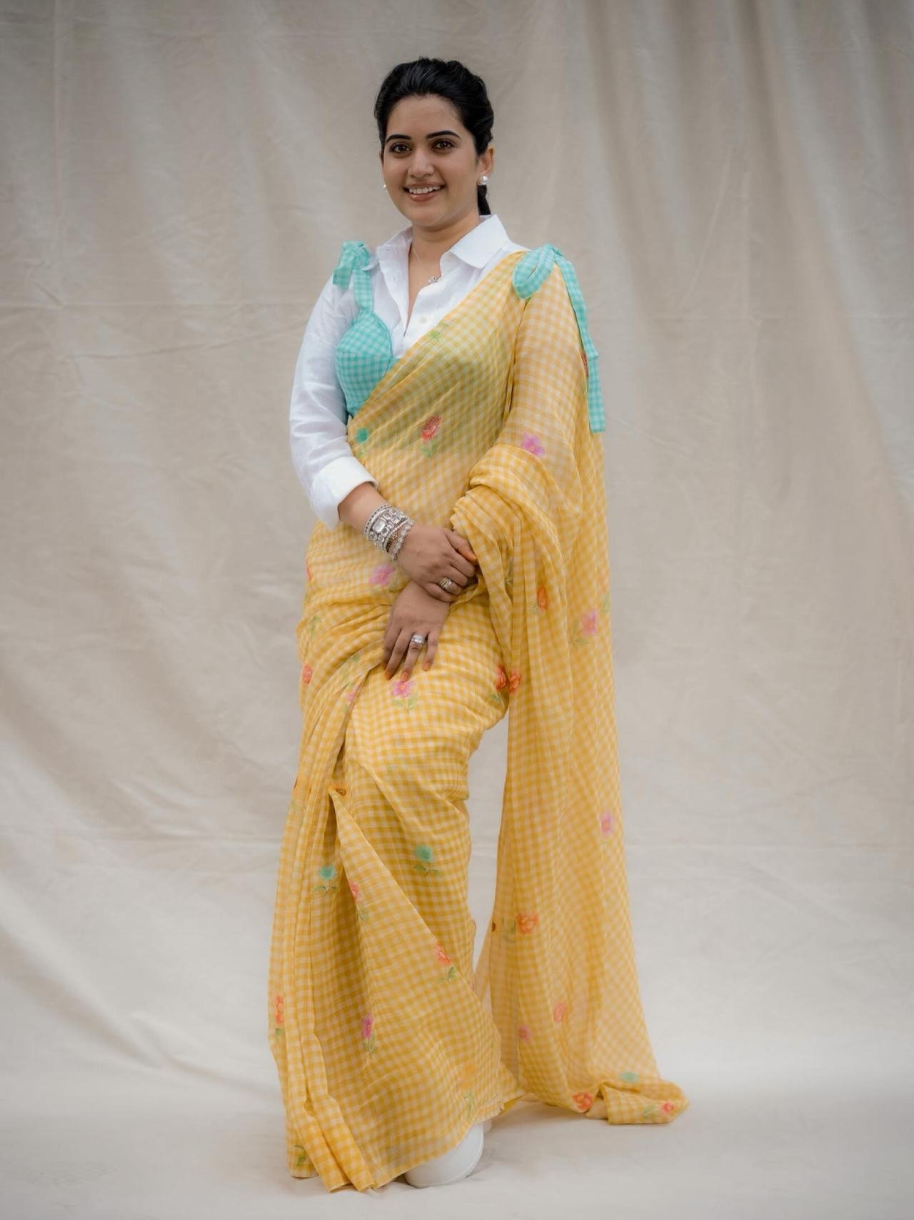 Anchor Sravanthi Chokkarapu