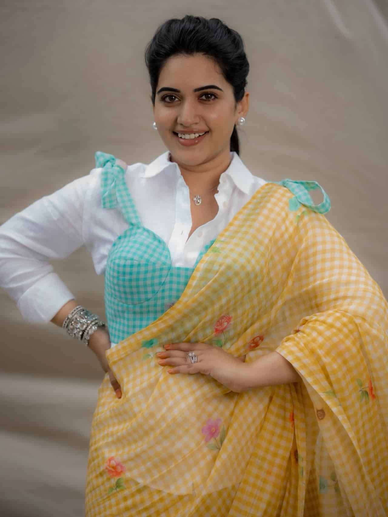 Anchor Sravanthi Chokkarapu