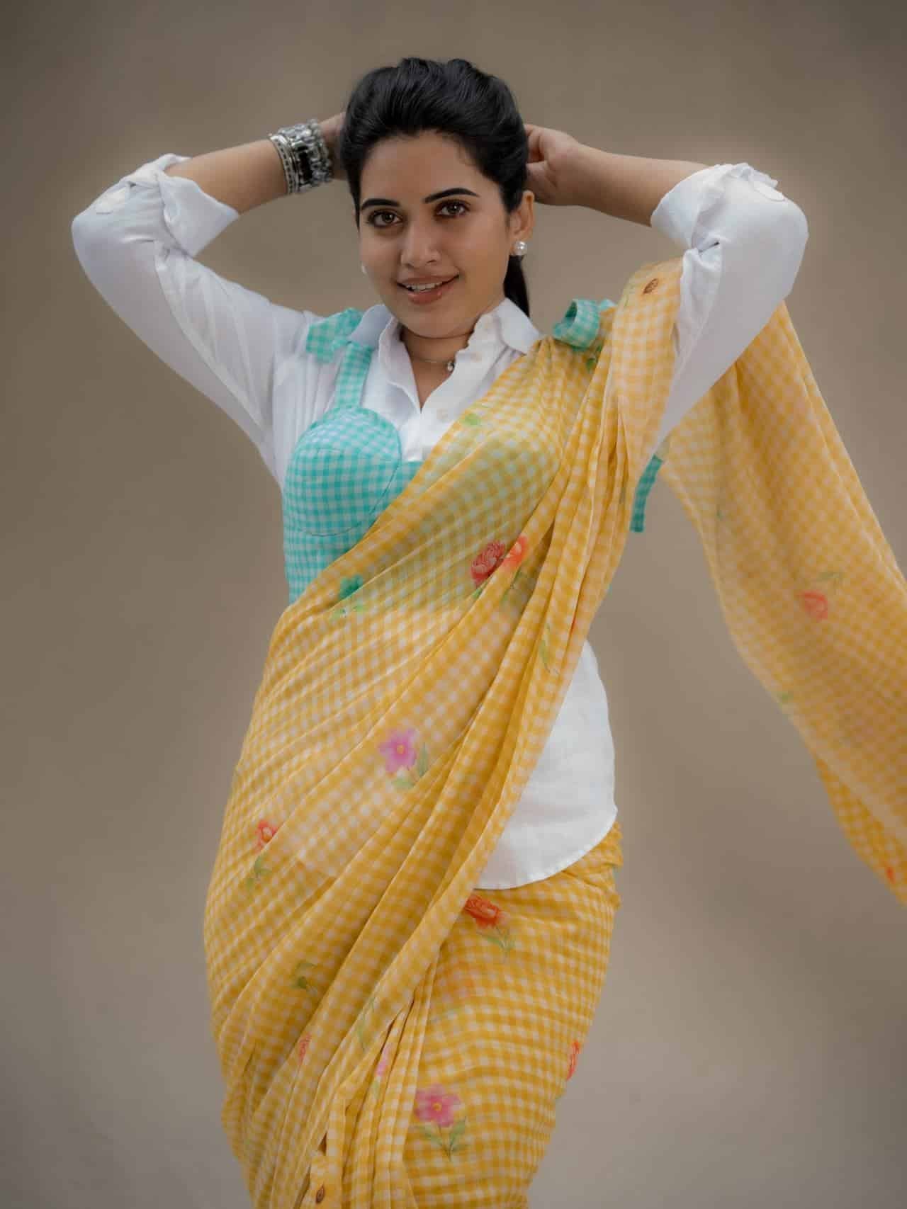 Anchor Sravanthi Chokkarapu